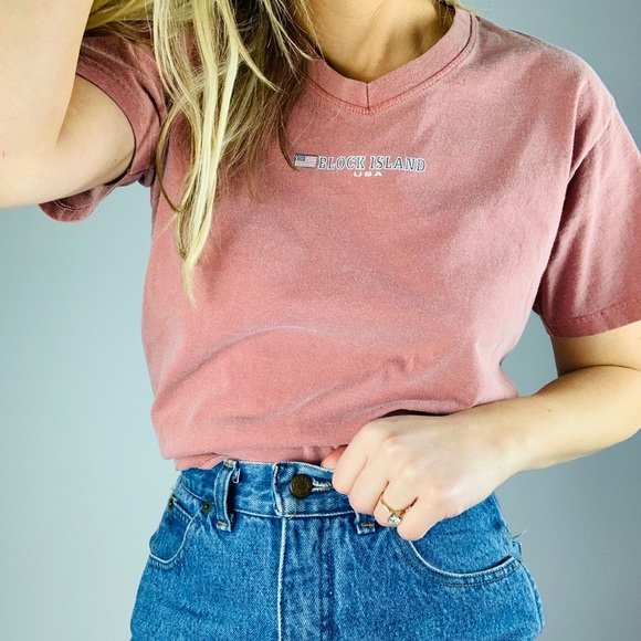 Vintage Tops - Vintage Block Island RI USA Single Stitch tee M